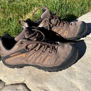 Merrell Gore Tex Men’s Hiking Boots